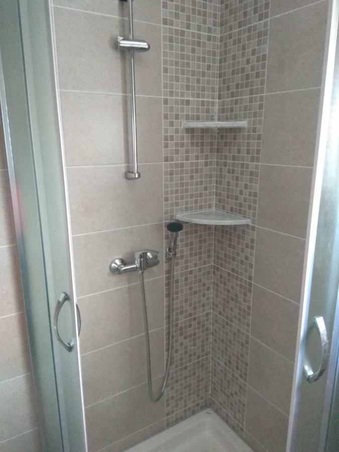 Apartment Domagoj, Novalja Ngoại thất bức ảnh